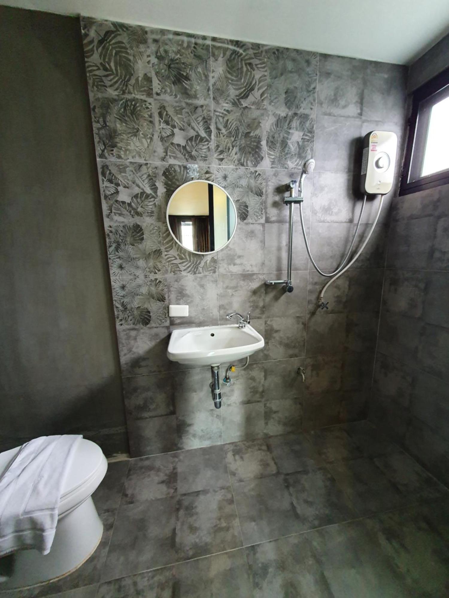 Baan Wualamphong บ้านวัวลำพอง Bangkok Zewnętrze zdjęcie